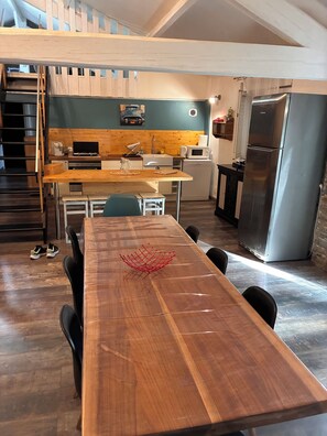 Unclassified image, 5 of 24, button - Vrbo Property (Tarascon)