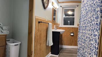 Towels, soap, toilet paper