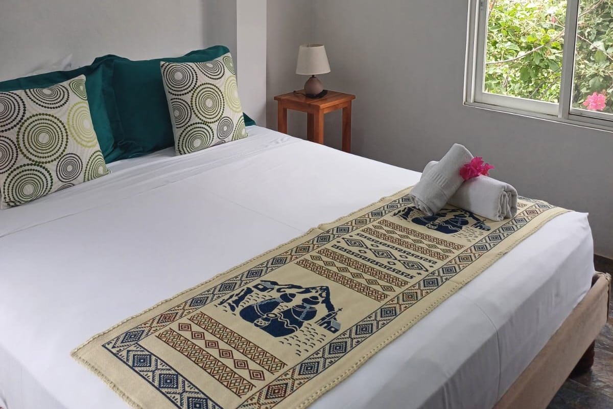 Kamer, 1 twee- of 2 eenpersoonsbedden, uitzicht op tuin