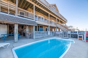Unclassified image, 5 of 24, button - Spacious 7-bedroom house with Ocean views,  4x4 access only (Carolla)