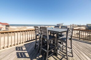 Unclassified image, 2 of 24, button - Spacious 7-bedroom house with Ocean views,  4x4 access only (Carolla)
