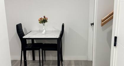 Transcona Family-Friendly 2BR Basement Suite - Full Kitchen, Parking