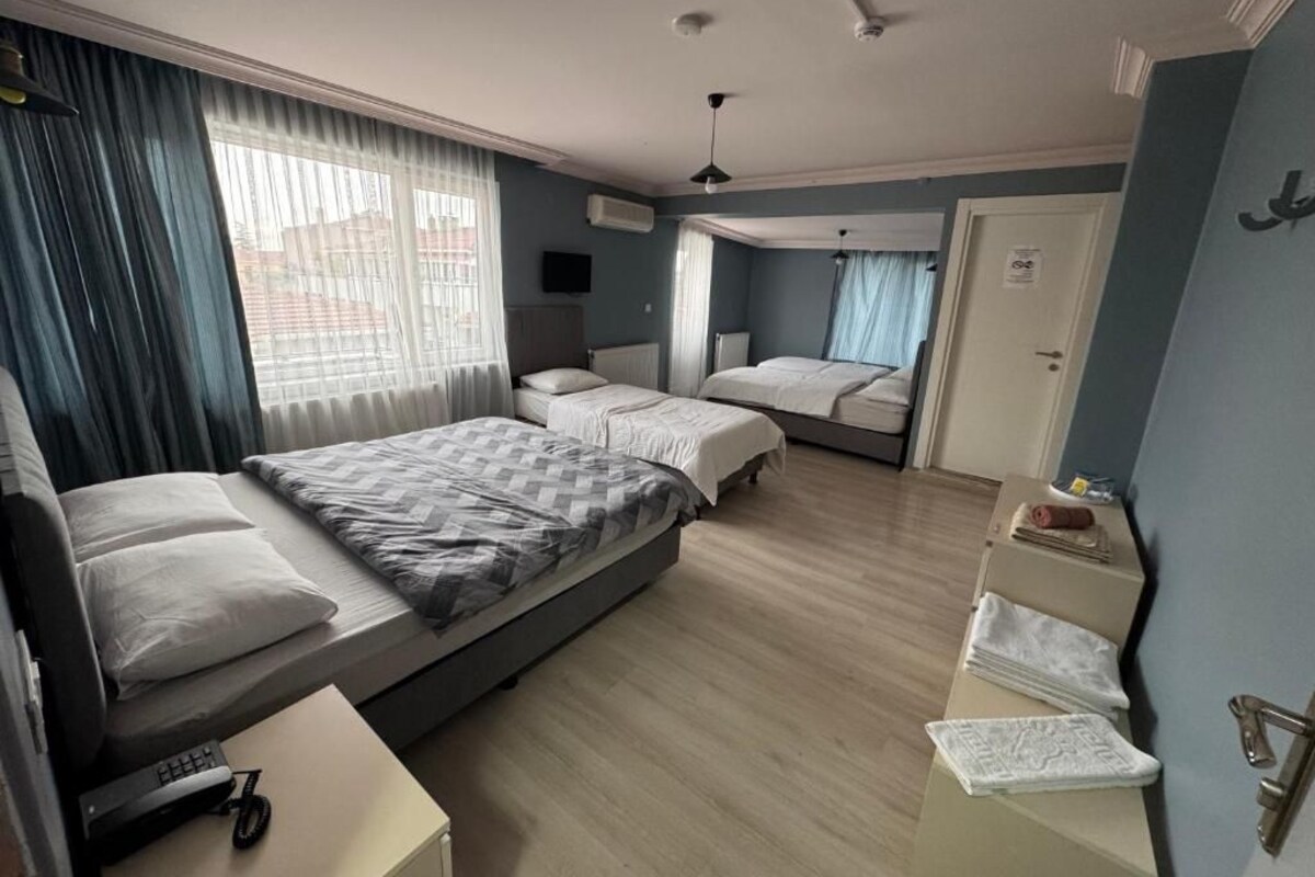 Family Room, City View
