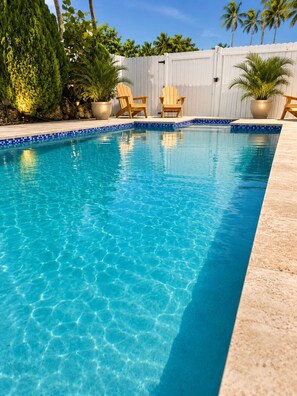 Unclassified image, 3 of 9, button - Beautiful suite with 2 queen beds, pool access in beautiful Miami neighborhood (Miami)