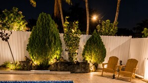 Unclassified image, 4 of 9, button - Beautiful suite with 2 queen beds, pool access in beautiful Miami neighborhood (Miami)