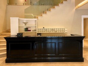 Unclassified image, 2 of 51, button - Jurgen Resort (Tiranë)