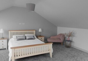 Room - Limerick Luxe Villa Retreat (Limerick)