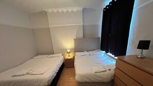 Room - Apartment Sleeps 6 With Pets Welcome (Croydon)