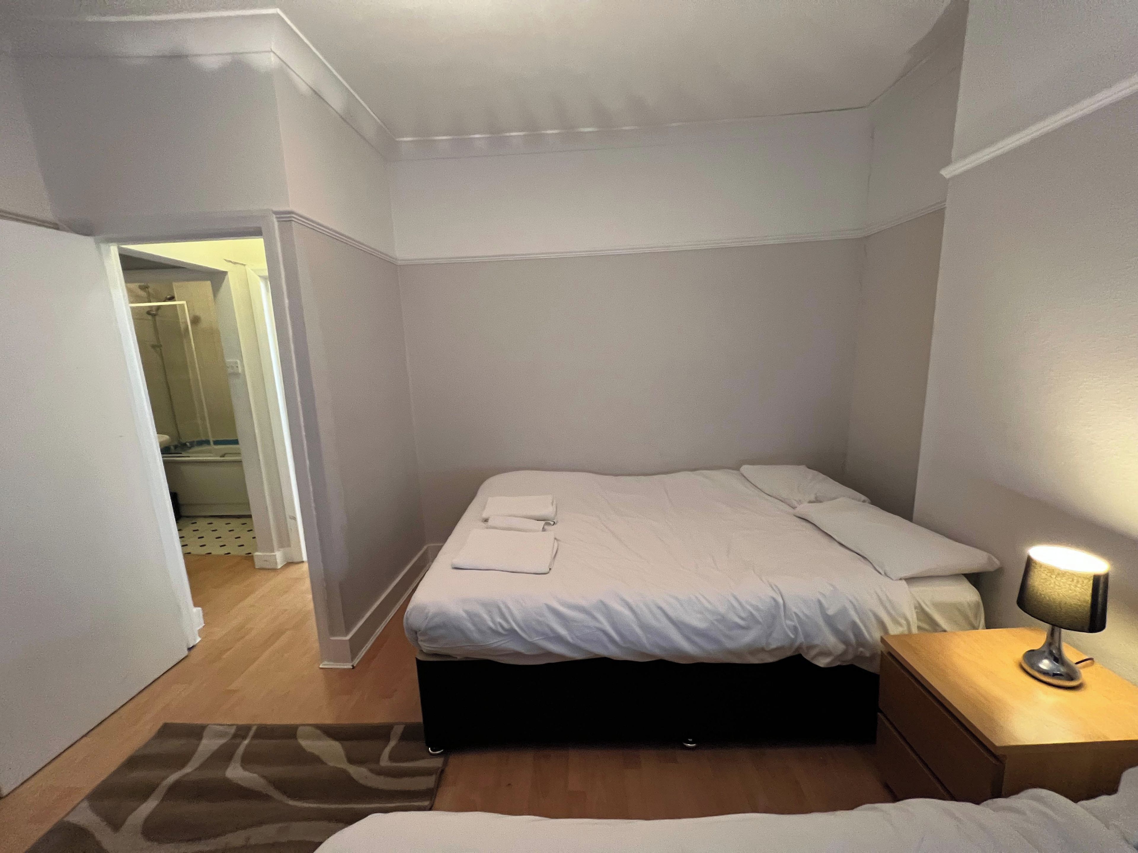 1 bedroom, iron/ironing board, WiFi (free), bed sheets
