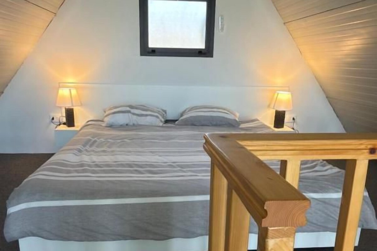 Family Room, Balcony, City View | Free WiFi
