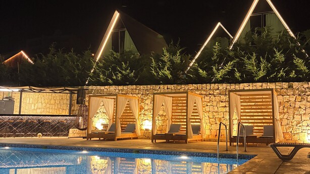 Unclassified image, 1 of 54, button - Valdiz resort (Zahlé)