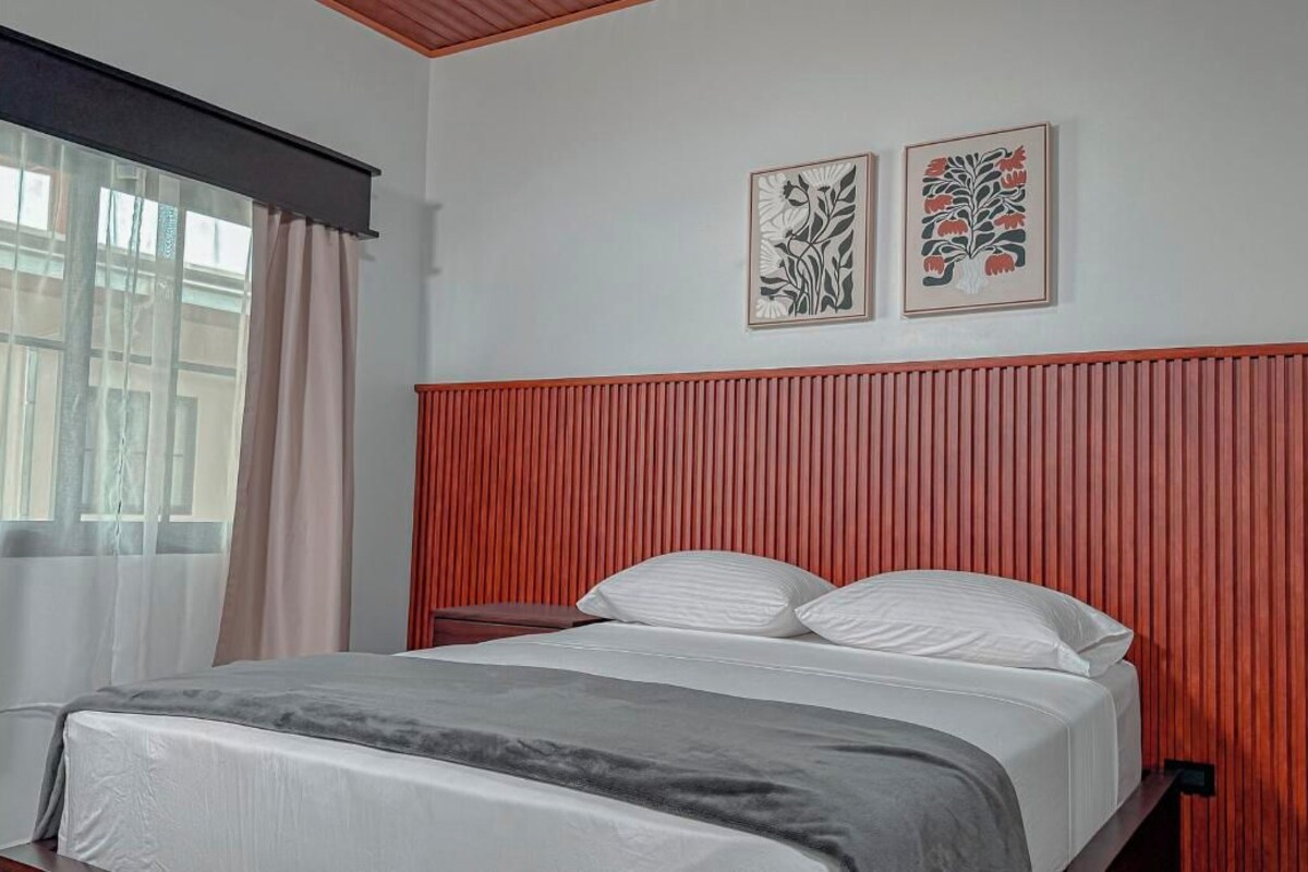 Premium bedding, down duvets, free WiFi