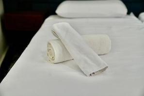 Ảnh chưa phân loại, 5 trong số 13 ảnh, nút