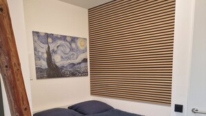 Unclassified image, 3 of 17, button - Cozy vacation rental, ideal for 2—great view, hiking trails right outside the door (Lage)