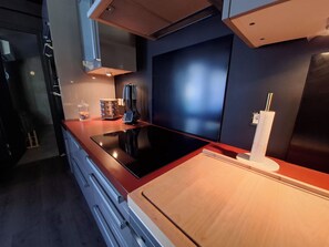 Private kitchen - Vrbo Property (Esches)