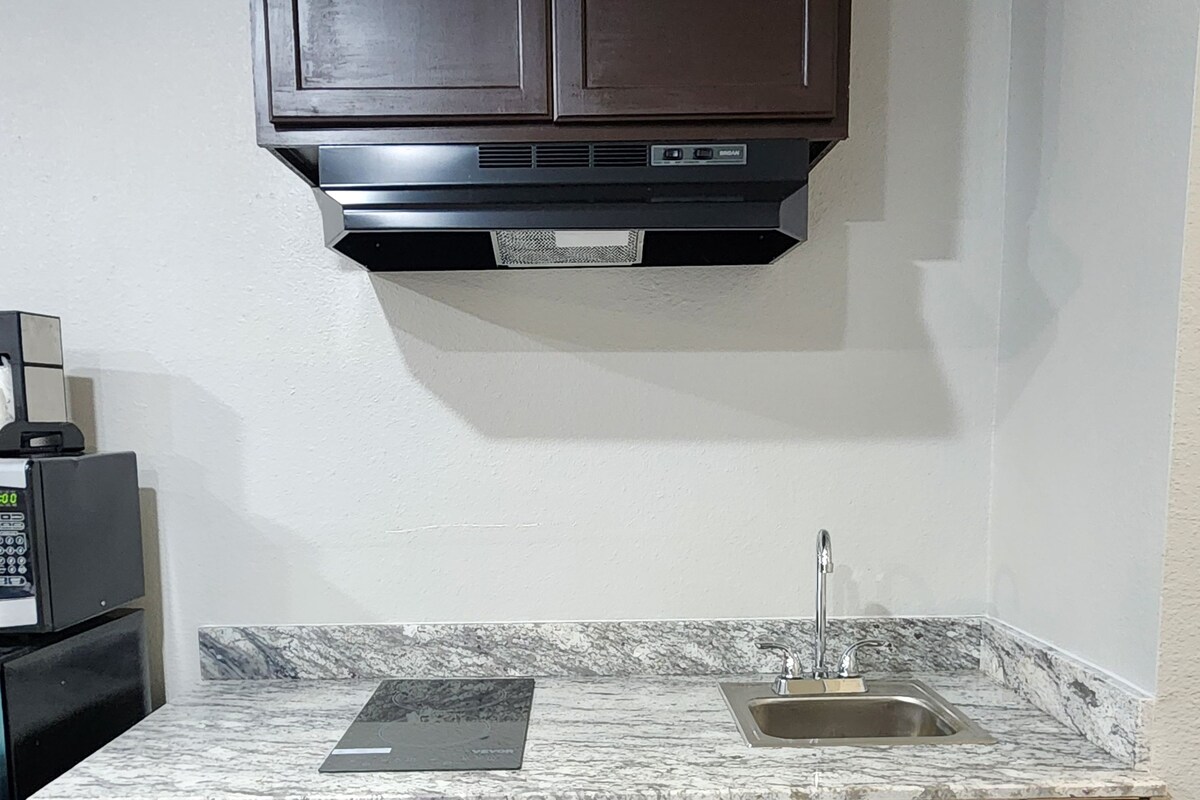 Superior Suite | Private kitchen