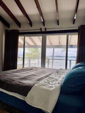 Unclassified image, 3 of 109, button - Casa Maria Beach & Boat Club (Bocas Del Torro)