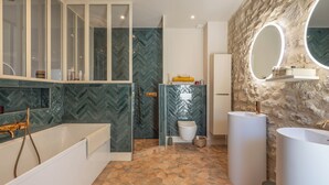 Unclassified image, 2 of 31, button - Vrbo Property (Saint-Rémy-de-Provence)