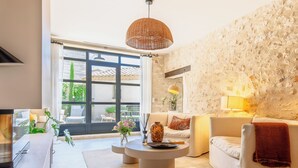 Unclassified image, 5 of 31, button - Vrbo Property (Saint-Rémy-de-Provence)