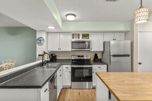 Unclassified image, 3 of 82, button - "Hayes' Harbour" - All New 2/2 with Golf Cart and Proven 5 Star Host! (Miramar Beach)
