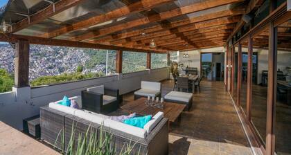 Casa El Mirador Taxco | Jacuzzi and Terrace
