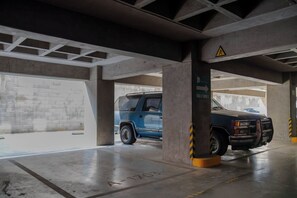 Unclassified image, 4 of 29, button - New Chic Condo with Gym Access & Private Roof (Ciudad de México)