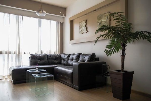 Unclassified image, 1 of 29, button - New Chic Condo with Gym Access & Private Roof (Ciudad de México)