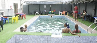 Jcwellington Hotel & Suite