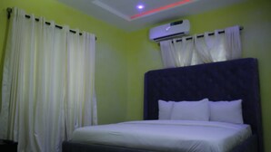 Ảnh chưa phân loại, 5 trong số 17 ảnh, nút