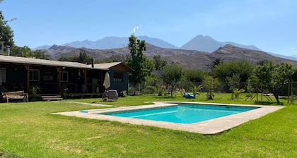 Adorable 3-bedroom 8 pax cottage in charming Vicuña, Elqui Valley awaits you