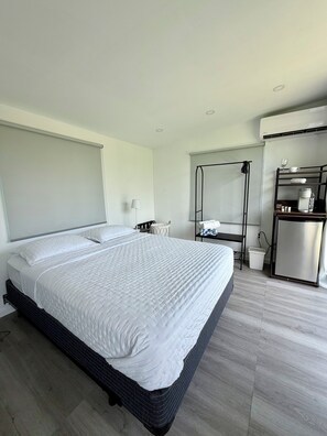 Unclassified image, 4 of 44, button - EL Camper Retreat - Sleep 12  (Maleza Alta)