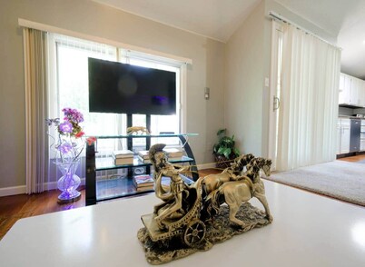 Morningside retraites 3 beds/2BR, Fiber internet