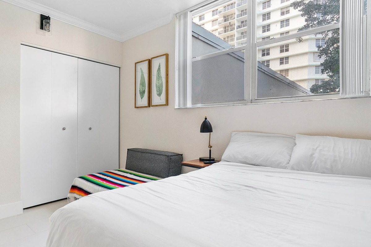 Condo Deluxe, sân hiên | Bàn ủi/dụng cụ ủi quần áo, truy cập Internet không dây miễn phí 