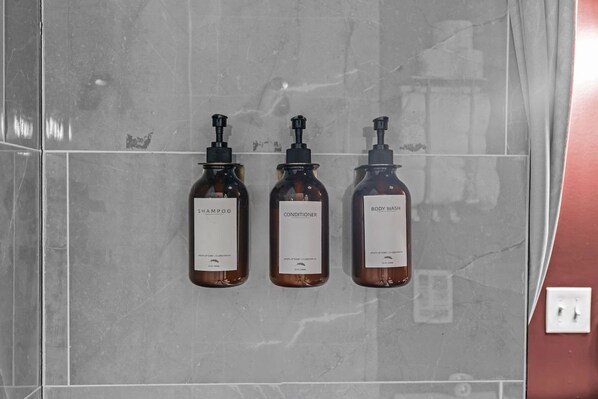 Bathroom amenities