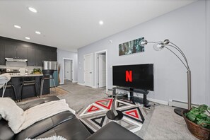 Unclassified image, 2 of 21, button - Luxury 2Bed 2Bath Walking distance to RAH, Stadium,NAIT Kingsway mall, Rogers Pl (Edmonton)