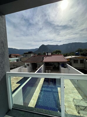 Property grounds - Luxury Beach House with Heated Pool and 3 Suites - Gated Community (BERTIOGA)
