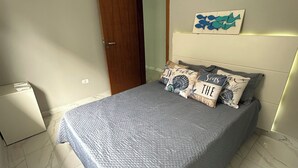 Unclassified image, 3 of 27, button - Luxury Beach House with Heated Pool and 3 Suites - Gated Community (BERTIOGA)