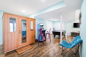 Spielezimmer