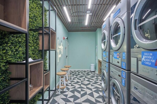 Laundry room - Javier Prado 595 Residences By Geko (San Isidro)