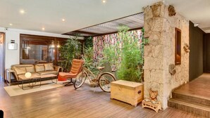 Unclassified image, 4 of 40, button - Hotel Boutique Casa Lozada (Bogotá)