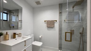 Immagine non classificata, 3 di 13, pulsante