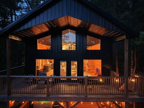 KeepDJI_20260929193709_0069_D - Chasin Turkeys | Lakefront Cabin w/ Hot Tub, Arcade Game & Fire Pit (Campton)