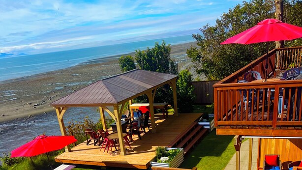 Unclassified image, 1 of 12, button - Beachside Studio with Property Hot Tub on Water (Homer)