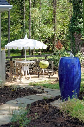 Unclassified image, 4 of 57, button - Hatcher Cottage - a romantic country retreat in the heart of wine & hunt country (Upperville)