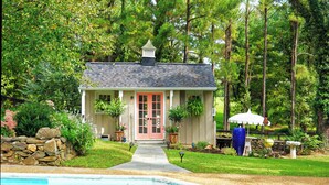 Unclassified image, 2 of 57, button - Hatcher Cottage - a romantic country retreat in the heart of wine & hunt country (Upperville)