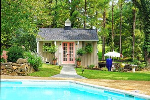 Unclassified image, 2 of 57, button - Hatcher Cottage - a romantic country retreat in the heart of wine & hunt country (Upperville)