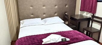 Hostal Sharon