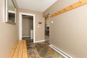 Interior - Amazing 3-bedroom condo in Big Sky for your getaway (Big Sky)