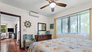 Unclassified image, 2 of 27, button - 4BR Gated Playacar Villa - Private Pool, 5-Min Walk to Beach (Playa del Carmen)