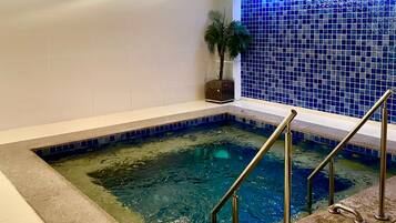 Indoor pool, outdoor pool